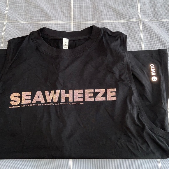 Limited Edition Seawheeze 2020 Lululemon tank - Picture 2 of 6